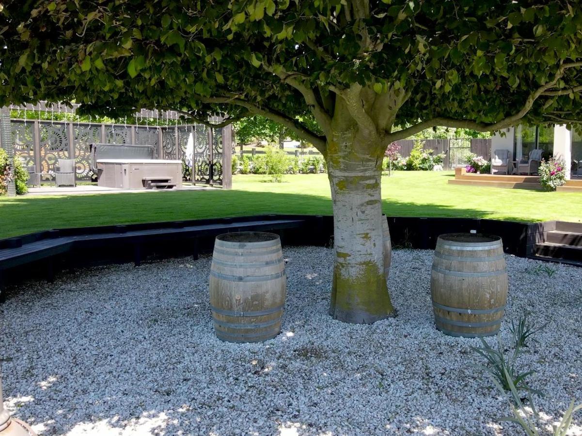 Copper Beech Wanaka - Luxury Accommodation Buitenkant foto